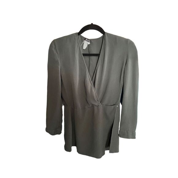 Giorgio Armani women’s green 100% silk faux wrap blouse/40/med - Picture 2 of 4
